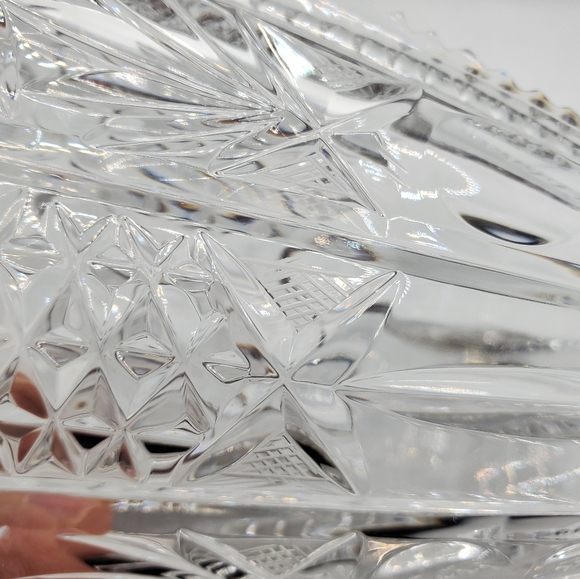 Cut Lead Crystal Fan Vase - Picture 2 of 6